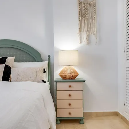 El Paraiso - Near The With Communal Pool Apartman *