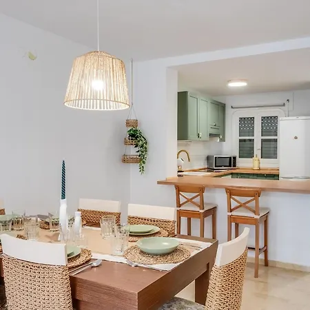 El Paraiso - Near The With Communal Pool Estepona