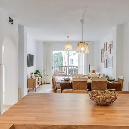 Lejlighed El Paraiso - Near The With Communal Pool Estepona